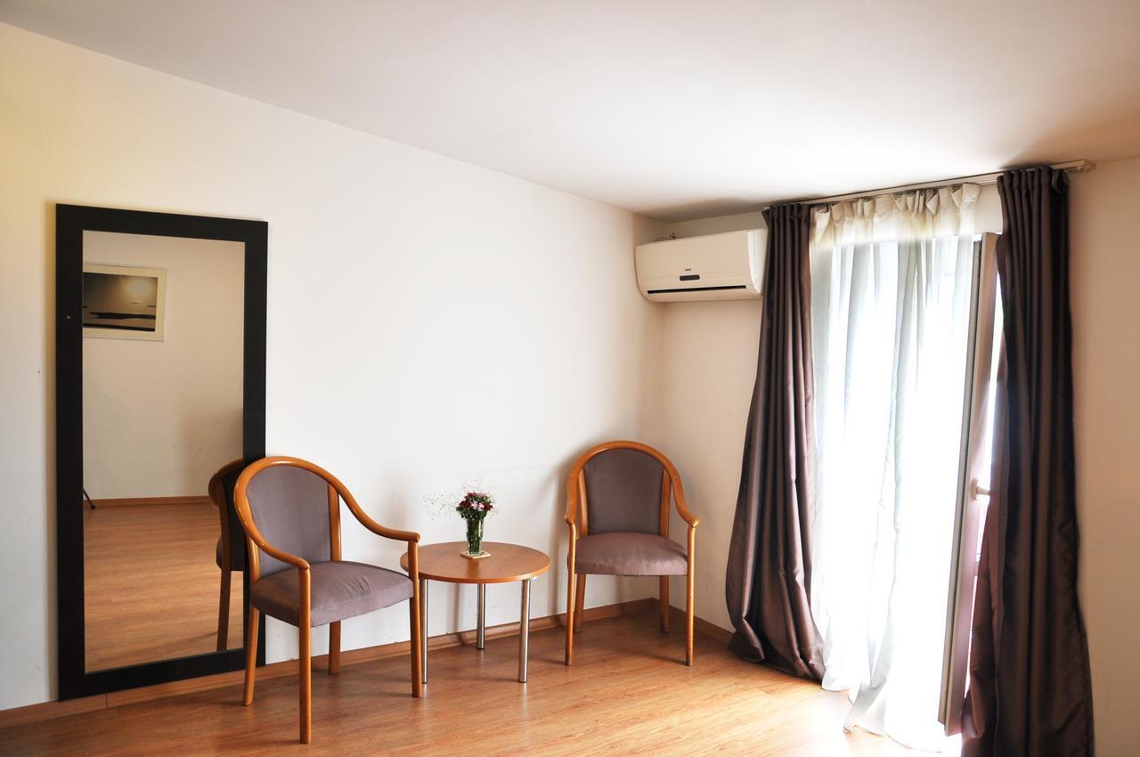 Hotel Corner Tiflis Exterior foto